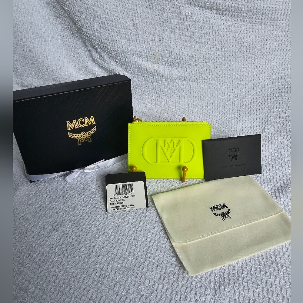 NIB MCM CARD CASE